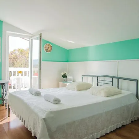 Three-bedroom In Tatil Evi Imotski