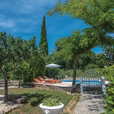 Three-bedroom In * Imotski