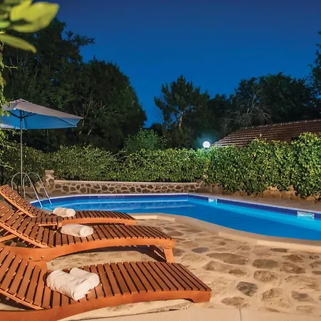 Tatil Evi Three-bedroom In Imotski