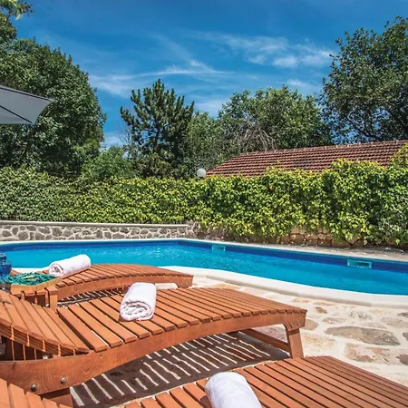 Three-bedroom In Tatil Evi *